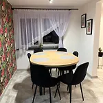 Piekna Gora House *